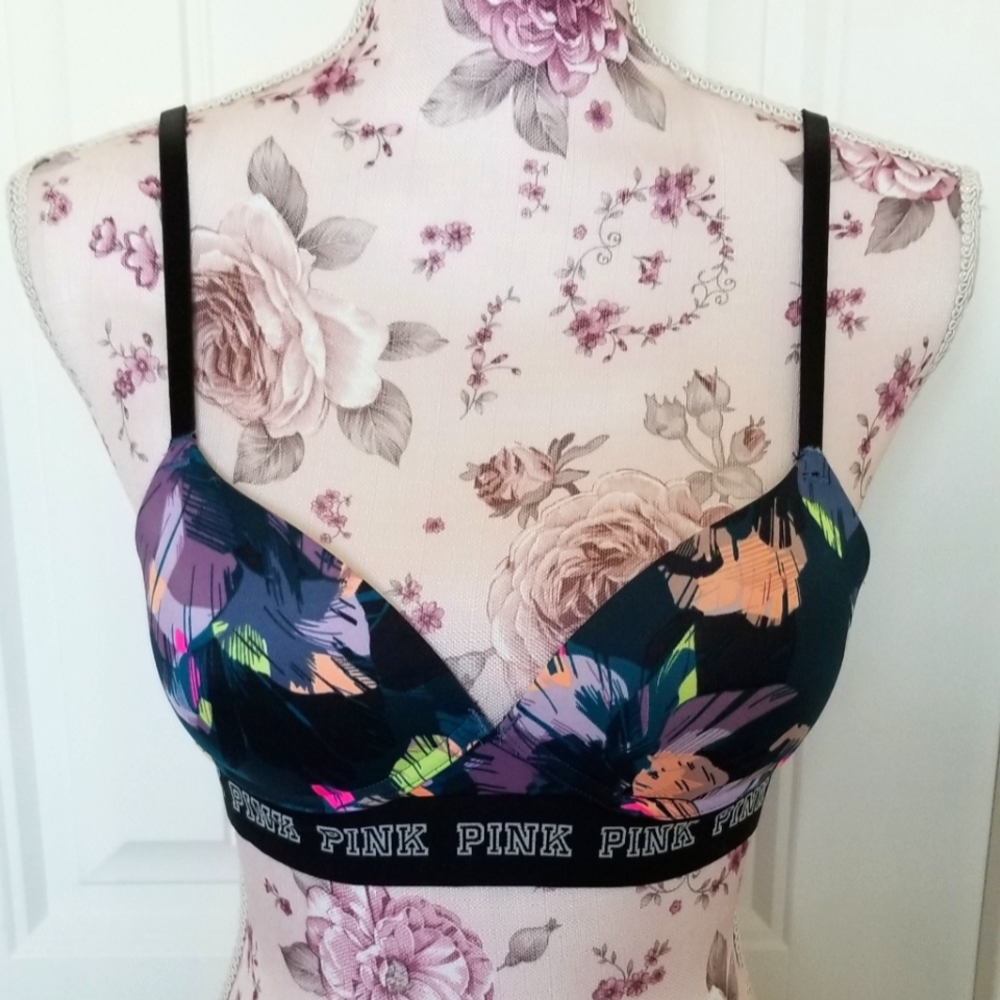 PINK Wear everywhere wireless push up bra